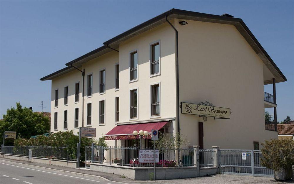 סומה קאמפניה Hotel Scaligero מראה חיצוני תמונה